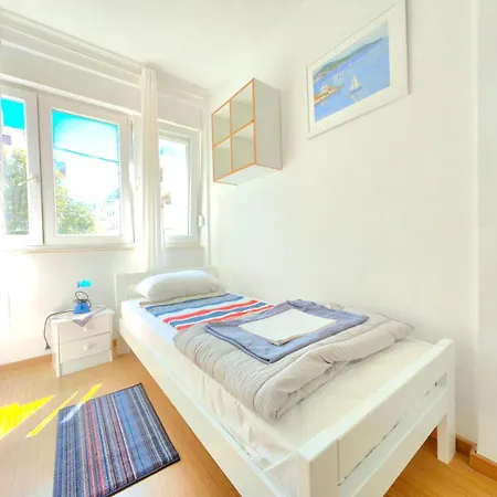 Janet Apartman